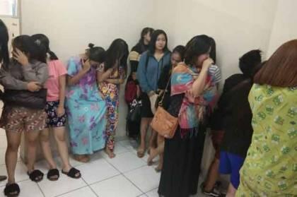 Belasan Wanita Cantik Diciduk Saat Ngamar Bersama Pria di SGV