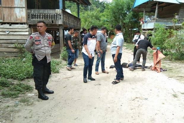 Seorang Pria Bergolok Mengamuk, Satu Tetangganya Tewas dan Satu Kritis