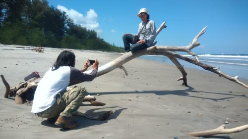 Pesona Batu Kumbang, Destinasi Wisata di Ujung Barat Bengkulu

