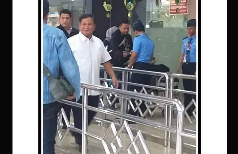 Identitas Dua Orang Rusia yang Ikut Prabowo Subianto ke Dubai, Misterius