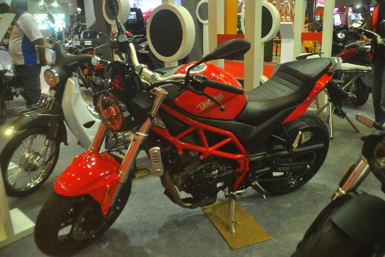 Ducati Monster Gak Kebeli, Bisa Lirik Motor Ini
