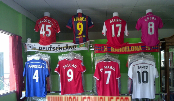 Mending Mana, 1 Jersey Ori atau Banyak Jersey KW?