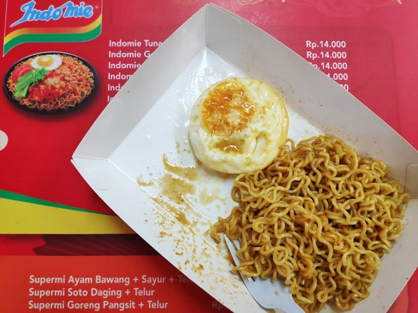 Hotdog dan Kenikmatan Tak Terduga di Pekan Raya Jakarta