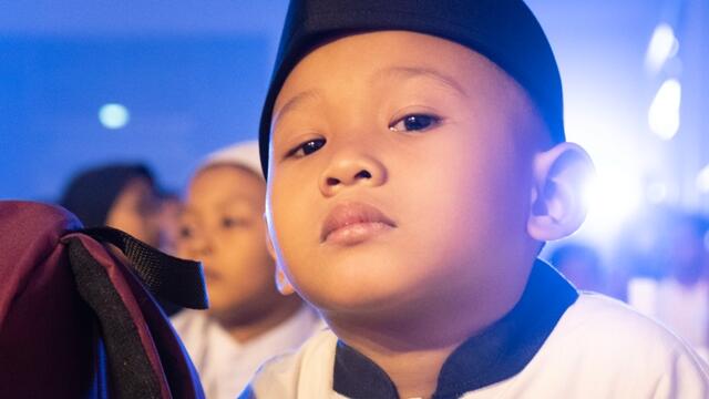 ASIA87 PEDULI : BERBAGI KEBAHAGIAAN DENGAN 1000 ANAK YATIM DAN DHUAFA