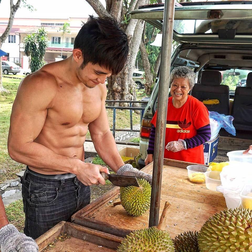 Pengakuan Pedagang Durian, ketika Jualannya Laris Manis, malah Takut Keluar Rumah