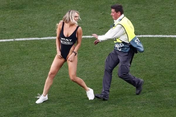 Liverpool Juara Champions Dan Penyusup Cantik Sama-Sama Menghibur !!
