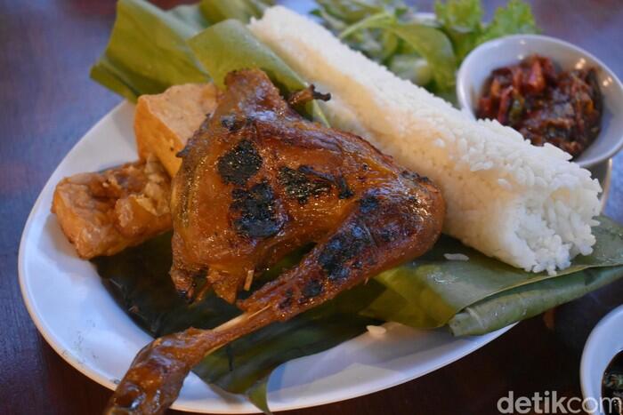 Mudik Lewat Nagreg, Ada 5 Rumah Makan dengan Sajian Sunda yang Sedap