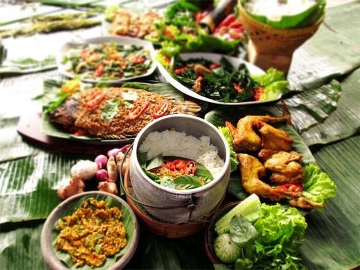 Mudik Lewat Nagreg, Ada 5 Rumah Makan dengan Sajian Sunda yang Sedap