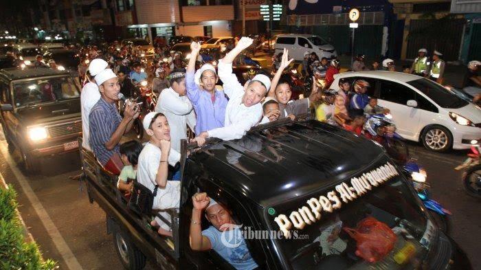 Bolehkan Kembali Takbiran Keliling, Anies Panen Pujian