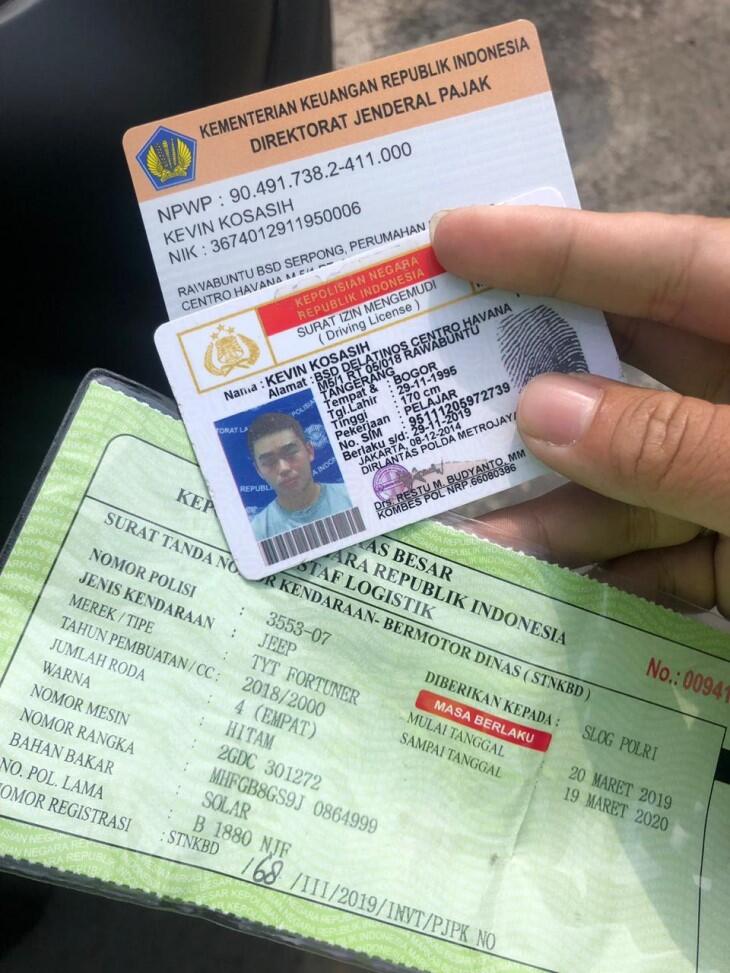 Naif, Mau Gagah-gagahan kok Pakai Mobil Identitas Polisi?