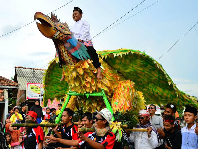 Festival Agama mengurangi dan melunturkan nilai agama kita ?