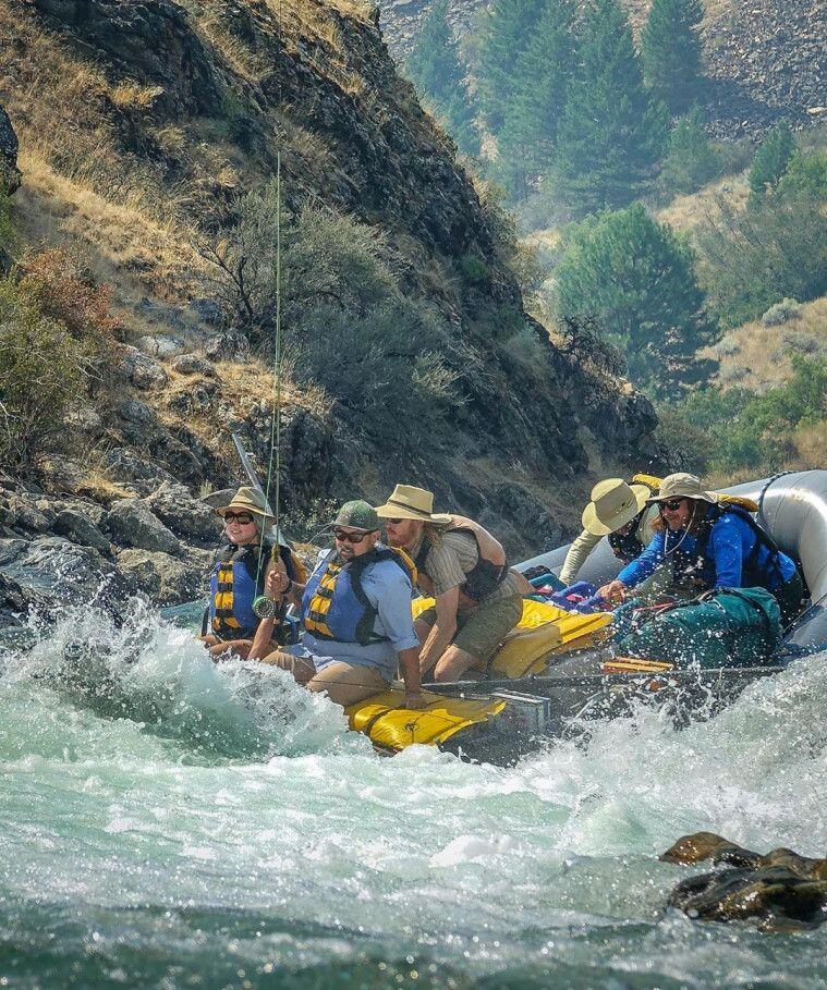 7 Wisata Rafting Terkeren di Dunia yang Sangat Menakjubkan