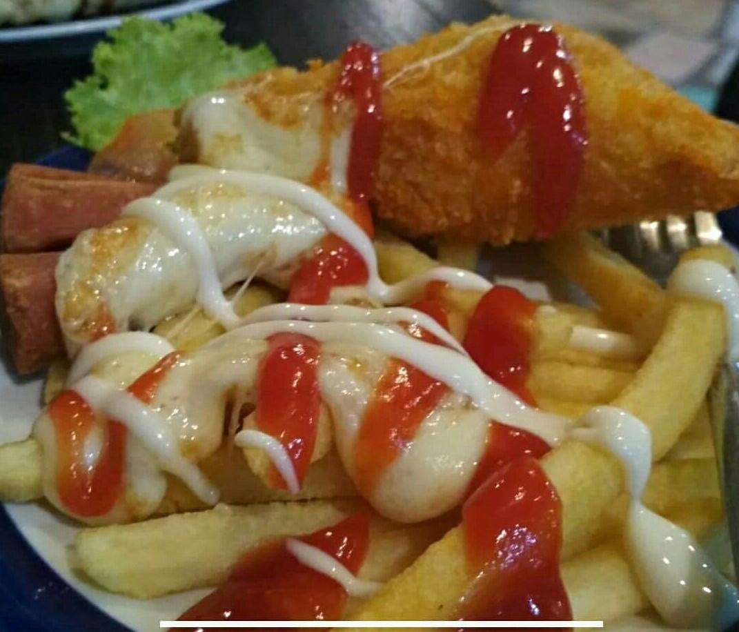 recomended tempat nongki di jakal utara