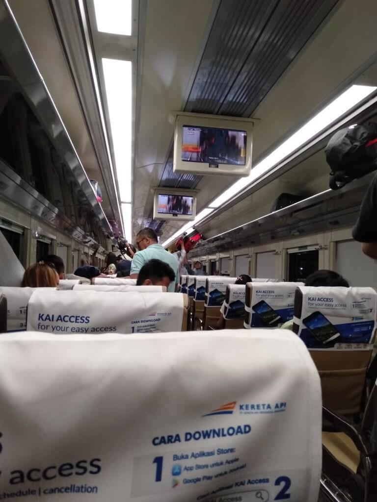 Mudik Sekalian Ngerasain Naik Kereta Api Lagi