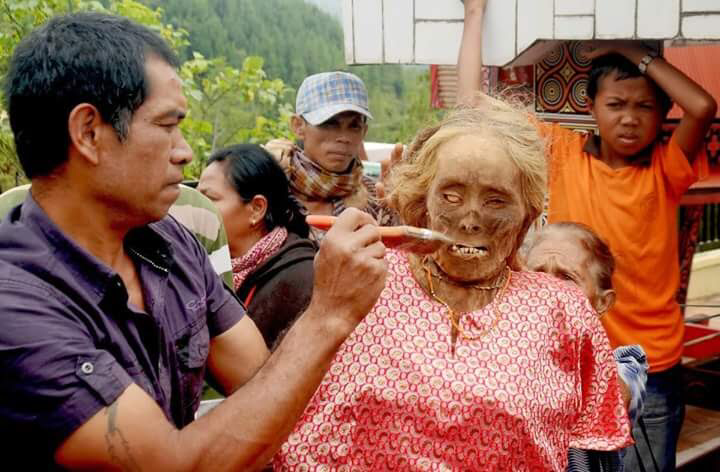 Penampakan Mayat Berjalan (Real)