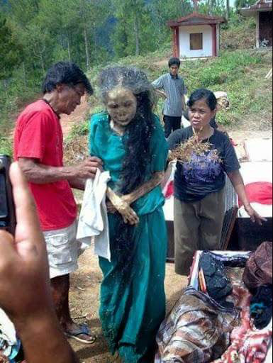Penampakan Mayat Berjalan (Real)