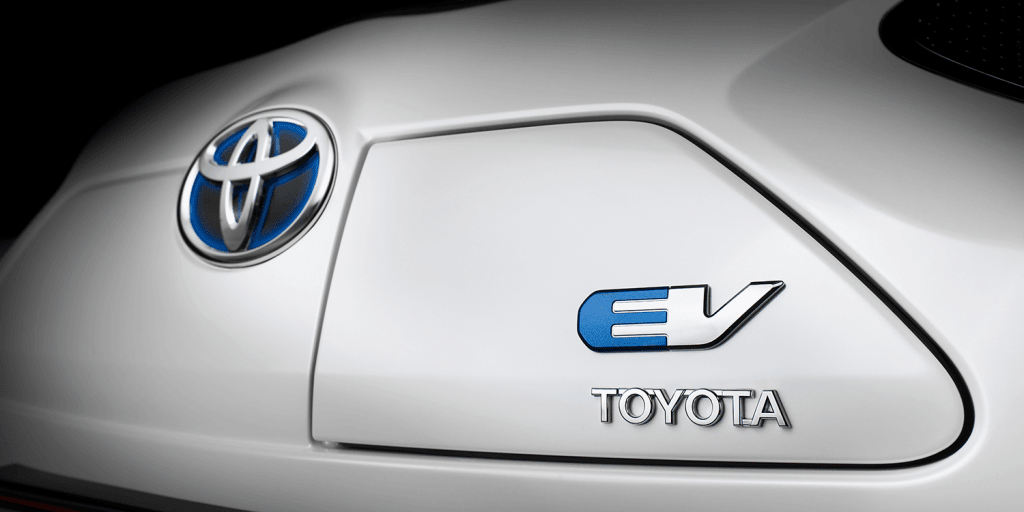 Tahun 2020, Toyota Gas Pol untuk Mobil Listrik, Termasuk Indonesia
