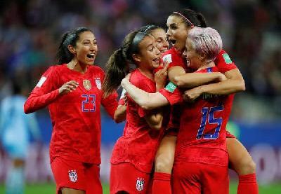 cetak rekor kemenangan terbesar dipiala dunia,timnas amerika justru dihujat
