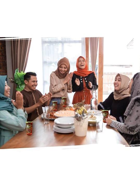Dilarang Main Gadget Saat Kumpul sama Teman!