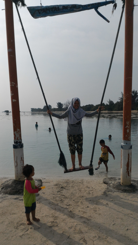 Mudik Narsis Di Pulau Eksotis