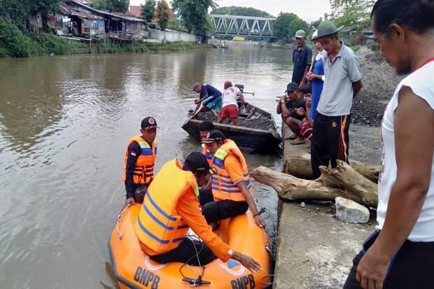 Hari ke-5 Mini Bus Masuk Jurang, 1 Korban Masih Misteri