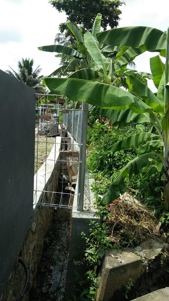 Saluran Umum Dipagar Untuk Keamanan/Kepentingan Pribadi 