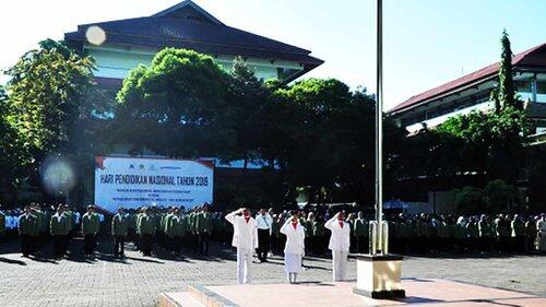 Saat 10 Ribu Subscriber Youtube jadi Syarat Kuliah di UPN Jakarta