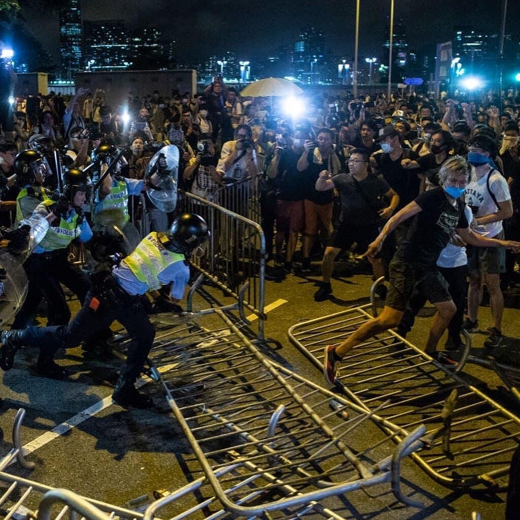 Nolak Diadili di China, 1 Juta Rakyat Hong Kong Demo Malam-malam