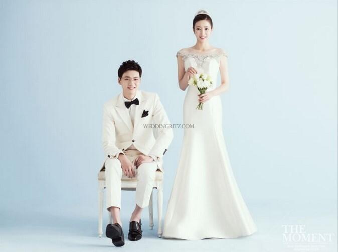 Foto Pre-Wedding Indoor Sangat Minimalis Untuk Pasangan Korea