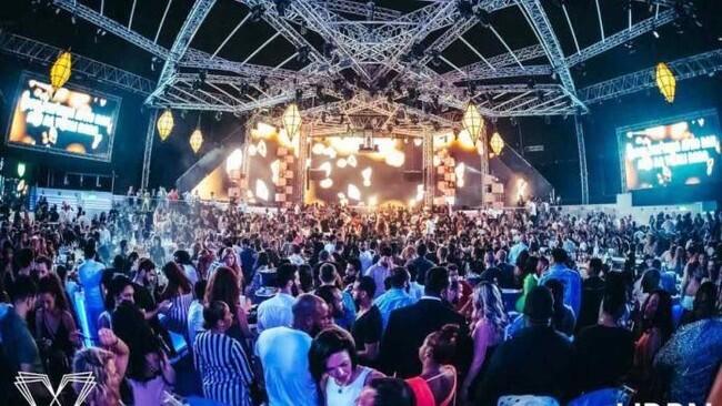 KLUB MALAM 'HALAL' PERTAMA DI ARAB SAUDI