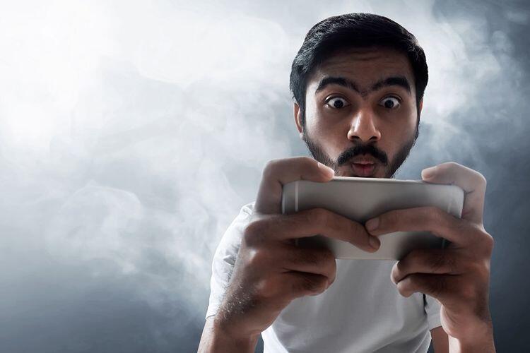 Wow Akibat Wifi Dimatikan, Pecandu Game Online Coba Racuni Orangtuanya!!