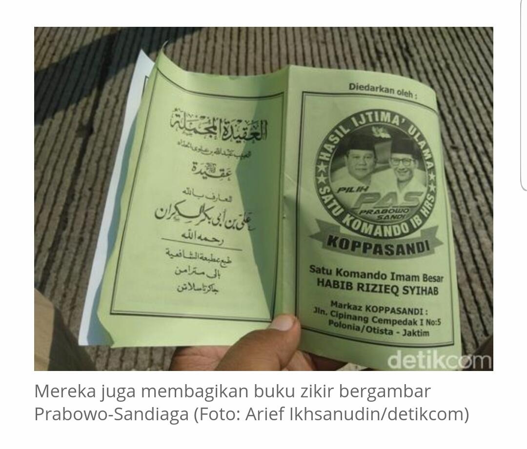 Massa si MK Bagikan Buka Yasin Bergambar Prabowo sandi