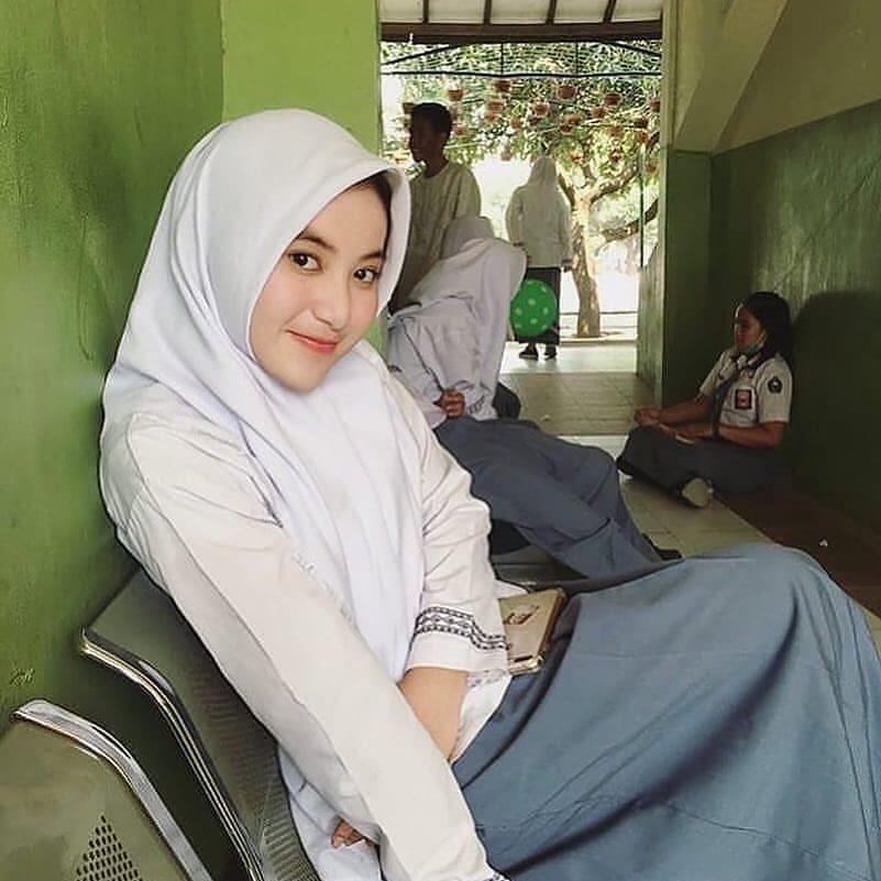 Remaja 16 Tahun di Dumai Riau Di "Ipik-ipik" Pacar & Teman Pacarnya di Kos