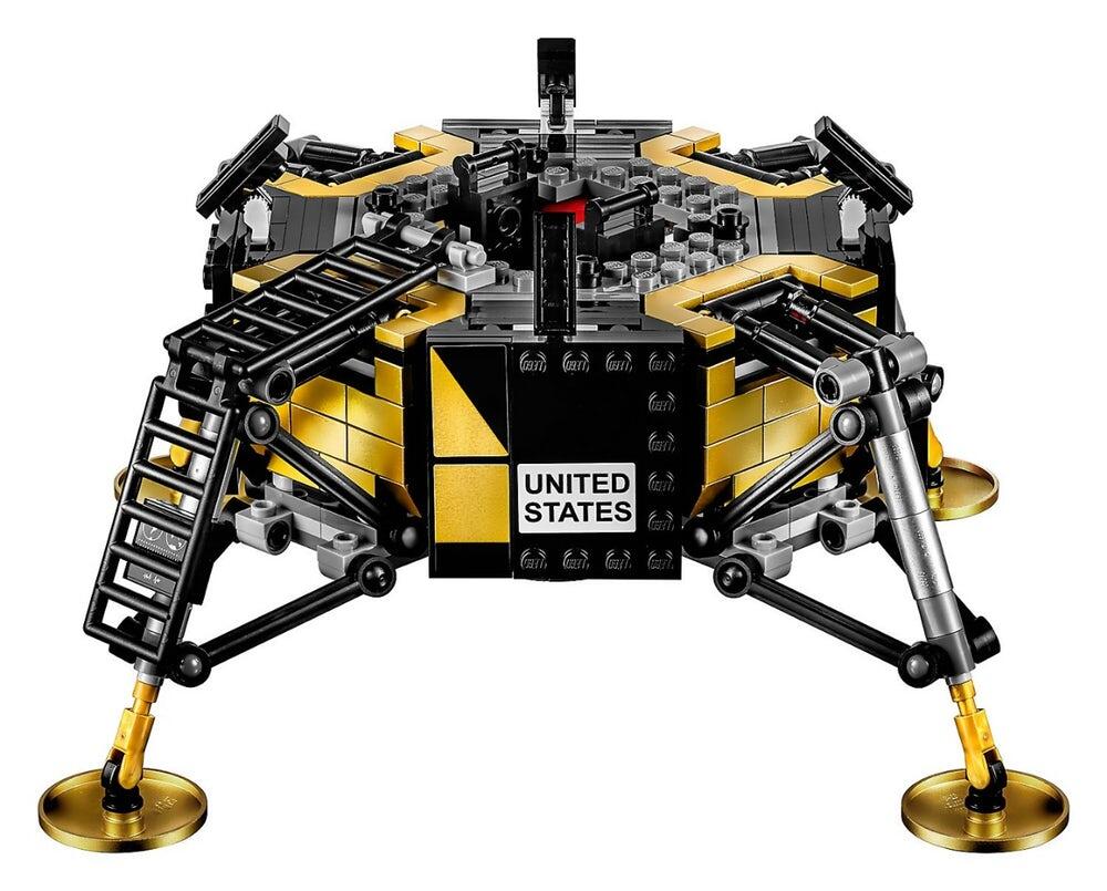 Set LEGO dengan Model Pendaratan Manusia Pertama di Bulan, Keren Gan!