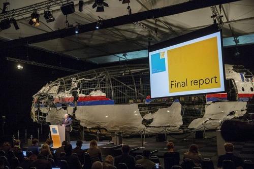 PM Malaysia Sebut Hasil Penyelidikan Pesawat MH17 Konyol dan Berunsur Politik