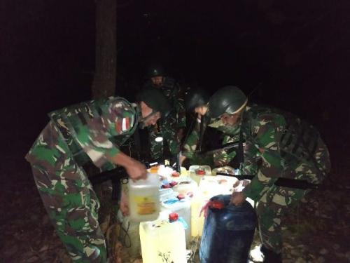 Satgas Yonif 408 Gagalkan Penyelundupan Ribuan Liter BBM ke Timor Leste