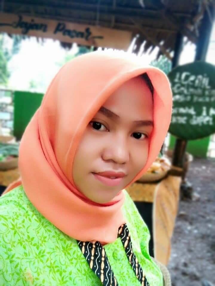 Aneka Jajanan Tradisional Di Sejuknya Pasar Rindu Semilir.