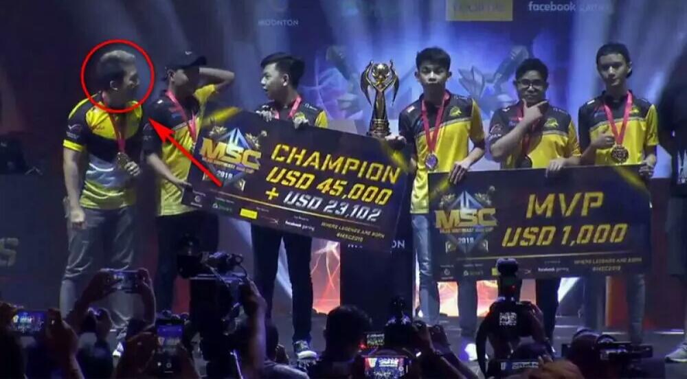 Lah, Daylen Naik Panggung Sebagai Juara Bareng Onic Esports? Ini Klarifikasinya!