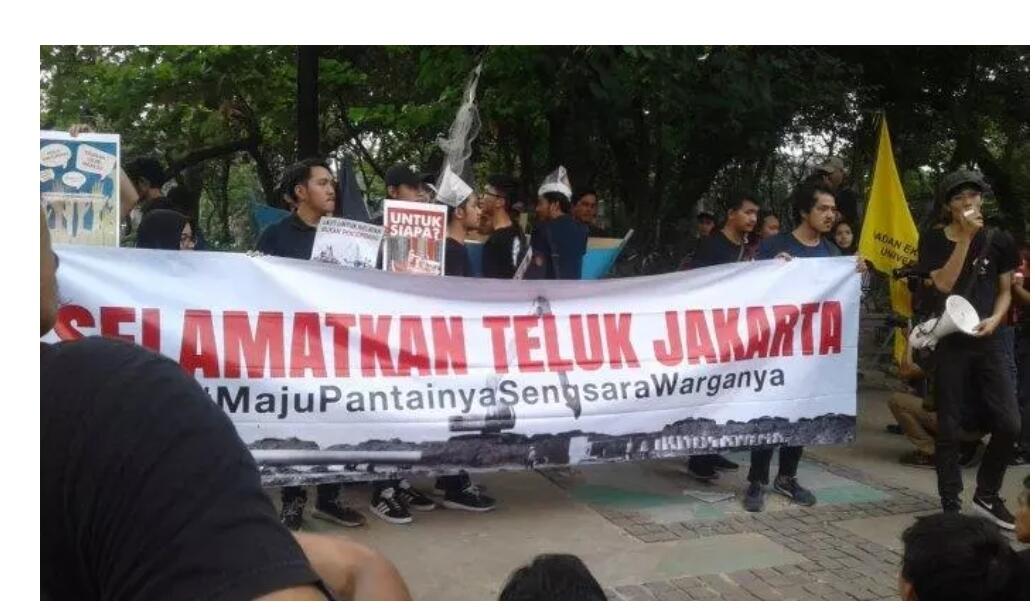 BEM UI gelar aksi jalan mundur menolak IMB Reklamasi