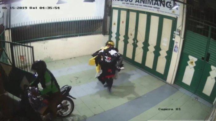 Maling Berjaket Ojol Gasak 200 Potong Pakaian di Distro di Jalan Yos Sudarso