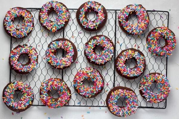 Donat dan Bagel Apa Bedanya Sih?