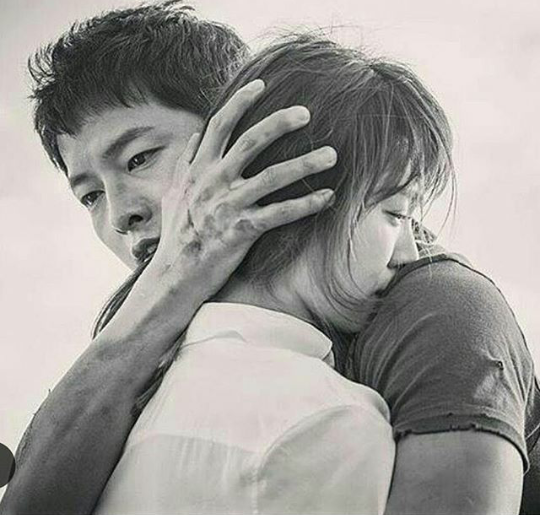 Soong Joong ki Menggugat Cerai Istrinya Song Hye Kyo, Apa Pendapat Kalian Gaees?