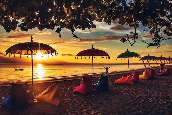 Melihat Lagi Pantai Syariah di Banyuwangi yang Dituding Arabisasi