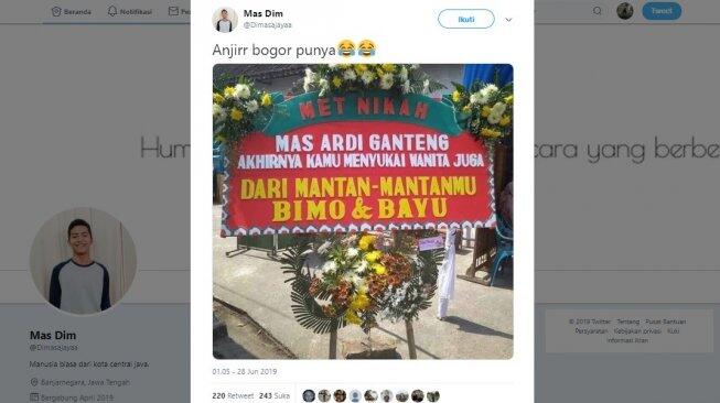 Karangan Bunga Pernikahan dari Mantan Pacar Ini Bikin Ngakak