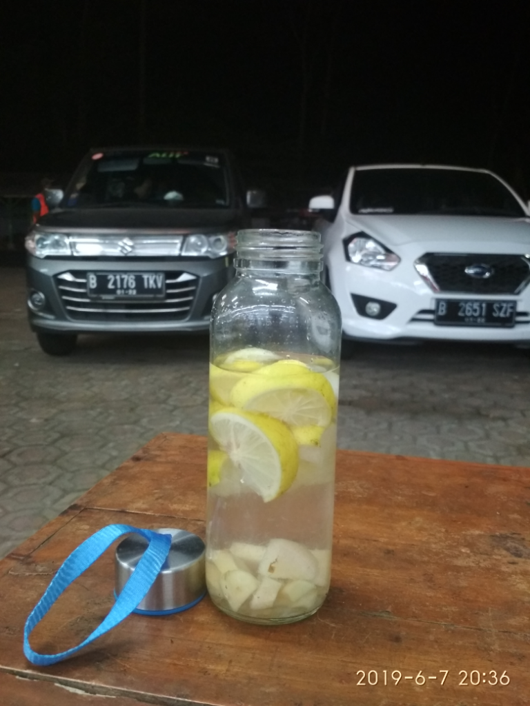 Gara-gara terlalu berpatokan pada Google Maps, Bodi Mobil jadi makanan batu