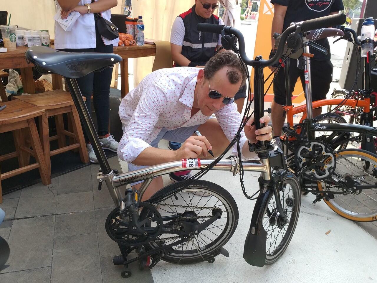 Seru-seruan Sepedaan Bareng CEO Brompton