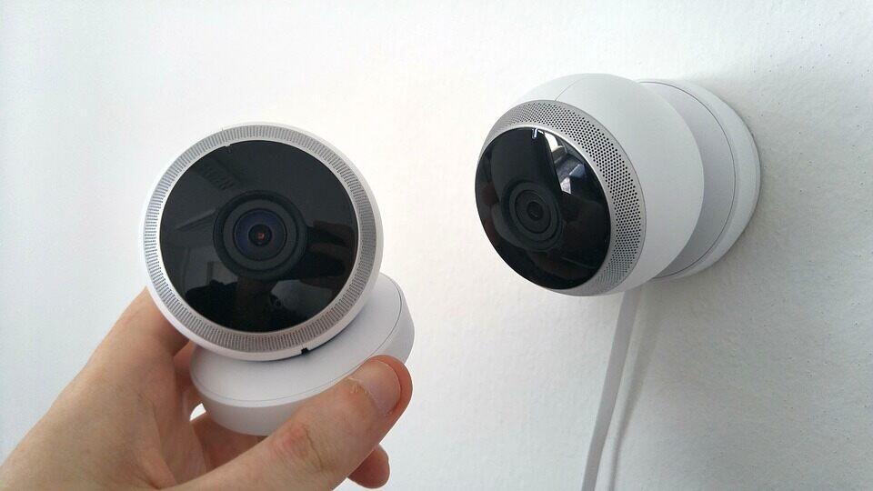 Mau Rumah Aman & Menyenangkan? Pilih Model Kamera CCTV Yang Tepat!