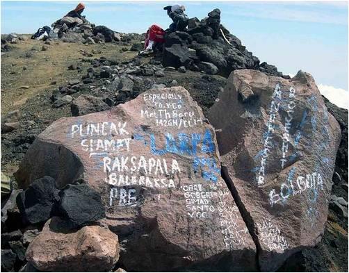 Mendaki sesuai hobi, atau mengikuti tren ?