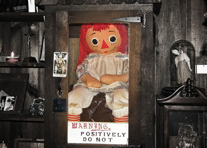 Kutukan Boneka Annabelle