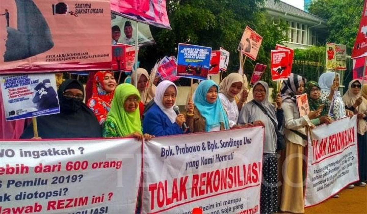 Perempuan Pendukung Prabowo Tolak Rekonsiliasi